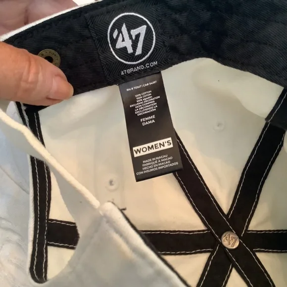 EUC Dallas cowboy NFL Ladies ball cap white - Picture 8 of 10